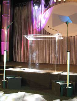This stage with multiple levels is another way to hide the profile of the motorized presidential prompters.